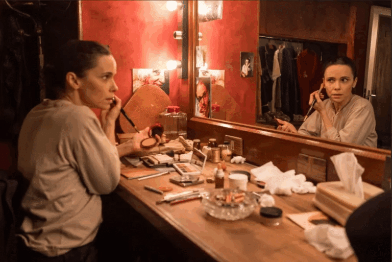 Estrelado por Débora Falabella, Cacilda Becker em Cena Aberta promete um mergulho sensível na vida da lendária atriz