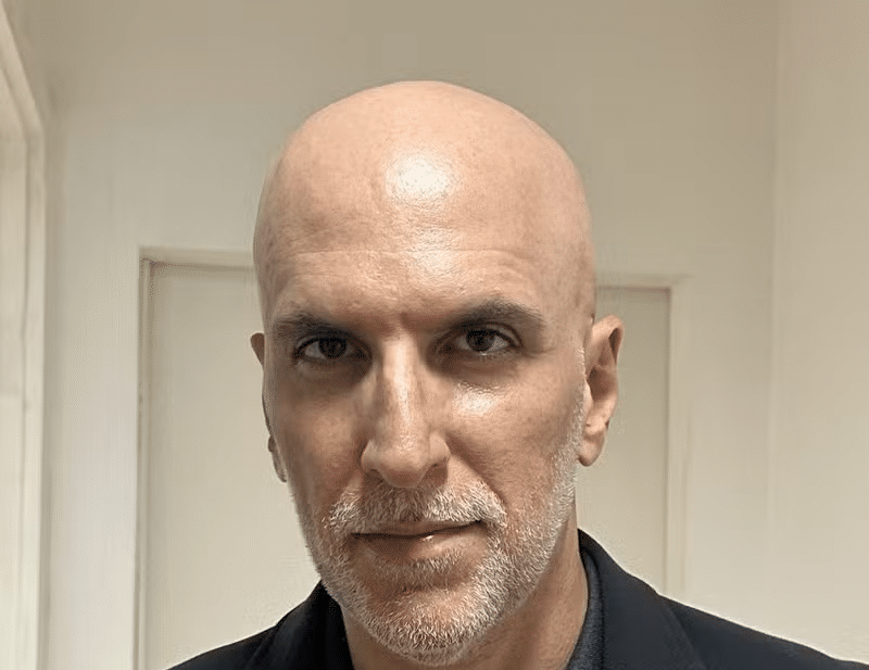 Série vai contar como seriam as histórias da Copa do Mundo com o VAR